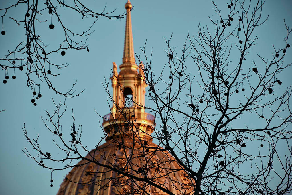 Come arrivare a Les Invalides?