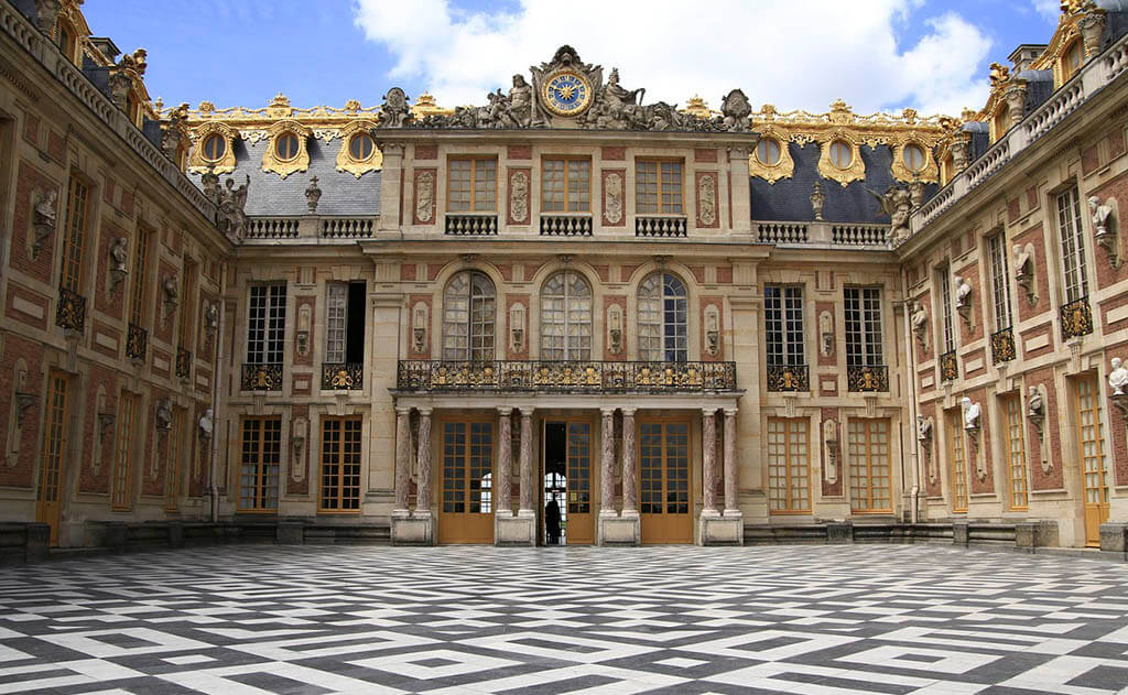 Versailles