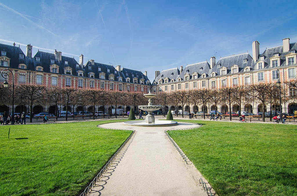 Parigi. Parco di Place des Vosges