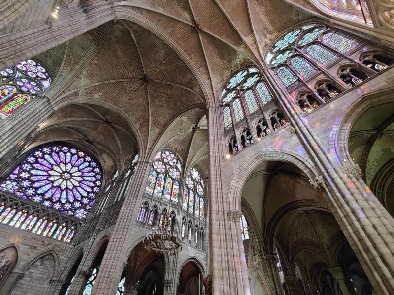Basilica di Saint-Denis, «l'architettura della luce»