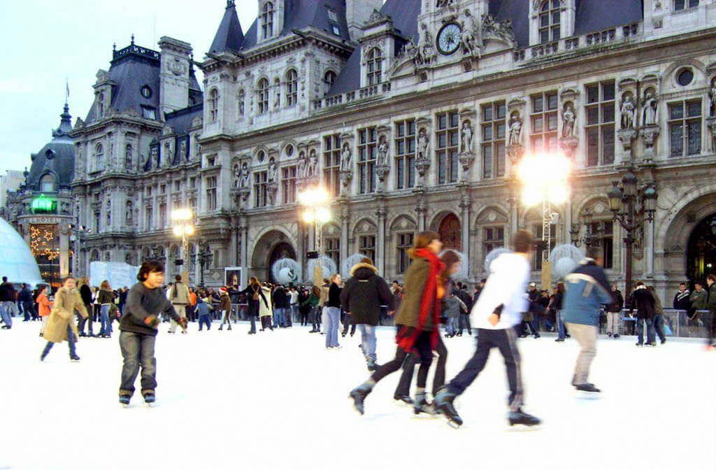 Capodanno a Parigi: Pattinaggio sul ghiaccio e giostre