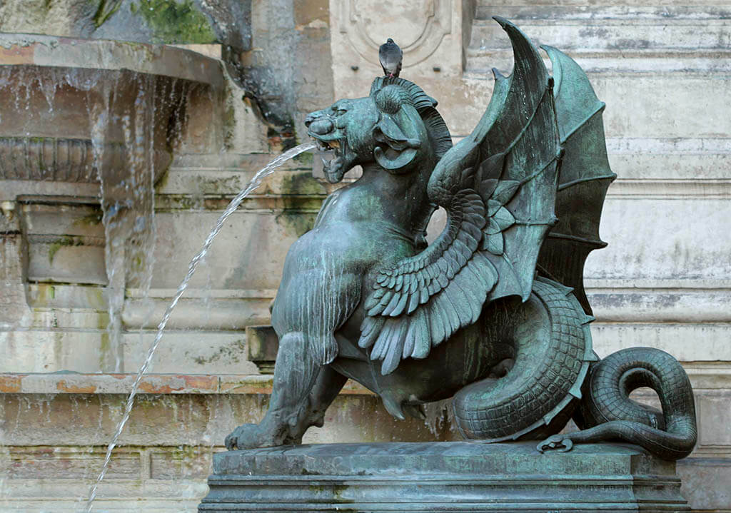 La Fontana di San Michele Attrazioni del Quartiere Latino a Parigi: Place Saint-Michel